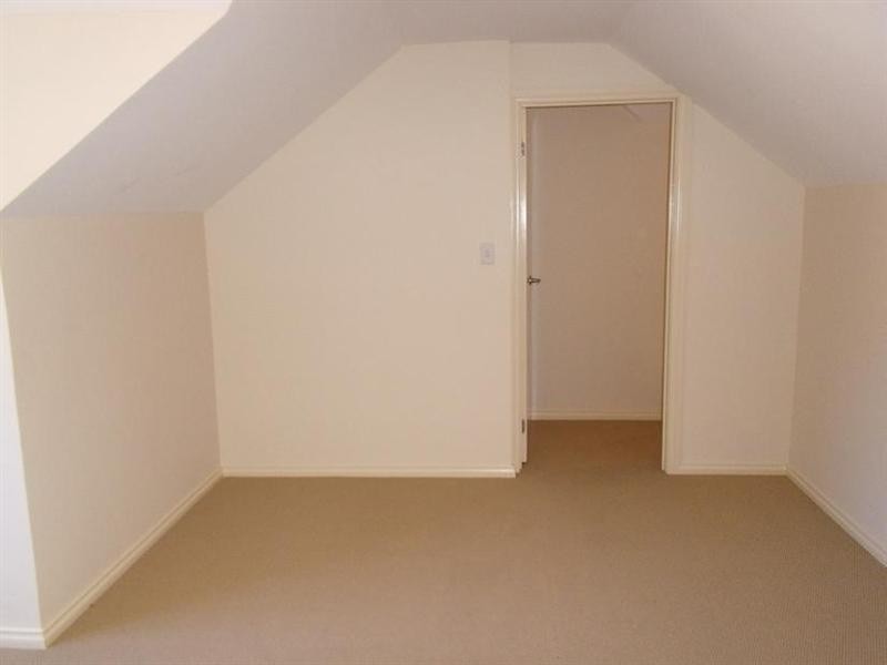 4/28-30 YATTENDEN CRESCENT, Baulkham Hills NSW 2153