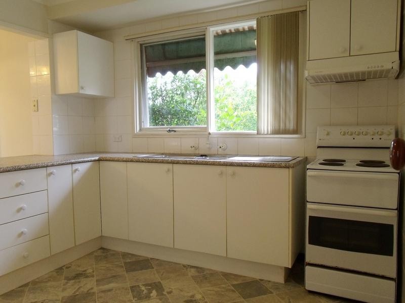 6 ROCKLEY AVENUE, Baulkham Hills NSW 2153