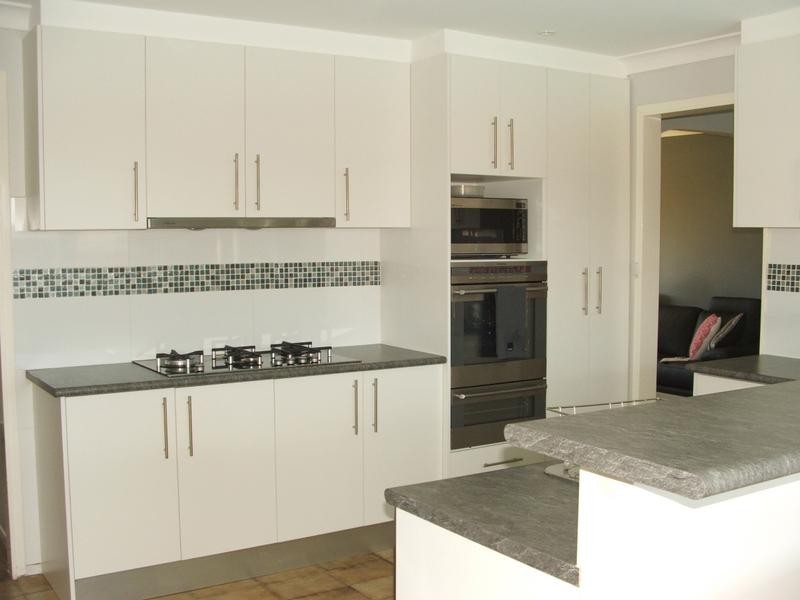 11 MULHERON AVENUE, Baulkham Hills NSW 2153