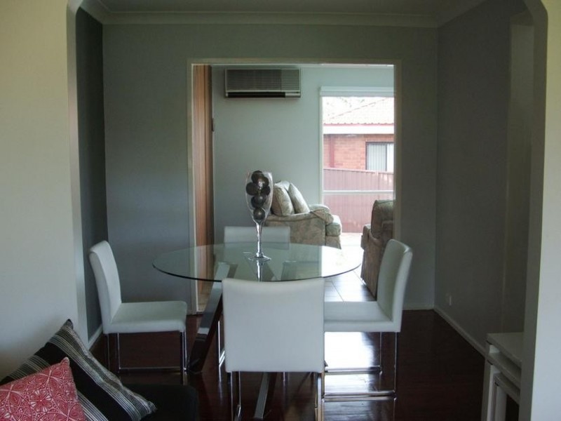 11 MULHERON AVENUE, Baulkham Hills NSW 2153