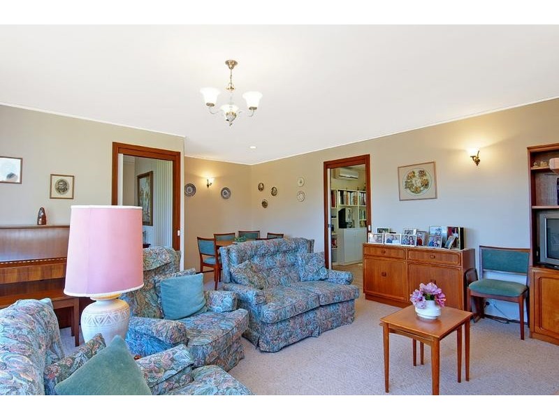 40 MULGRAY AVENUE, Baulkham Hills NSW 2153