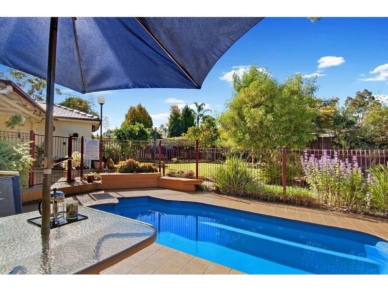 40 MULGRAY AVENUE, Baulkham Hills NSW 2153