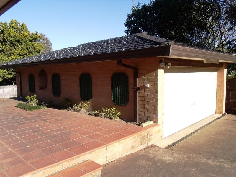 17 PARK ROAD, Baulkham Hills NSW 2153