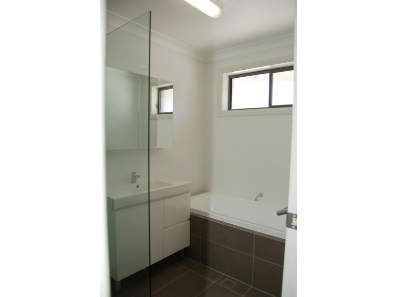 2 LOTHIAN STREET, Winston Hills NSW 2153