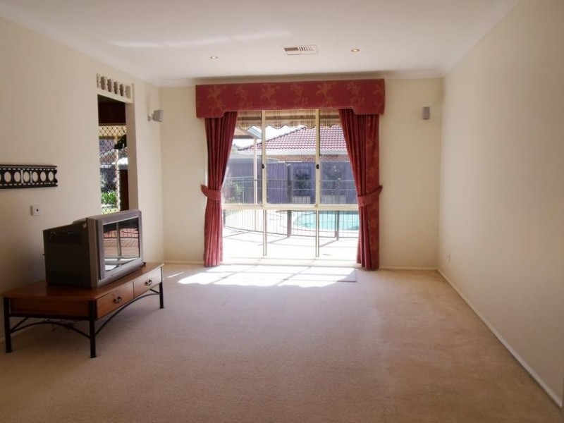 30 BOWNESS COURT, Kellyville NSW 2155