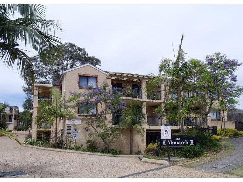 3/56-64 DOBSON CRESCENT, Baulkham Hills NSW 2153