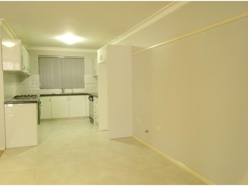 3/56-64 DOBSON CRESCENT, Baulkham Hills NSW 2153