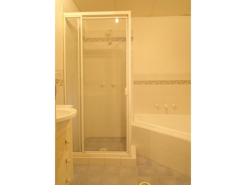 3/56-64 DOBSON CRESCENT, Baulkham Hills NSW 2153