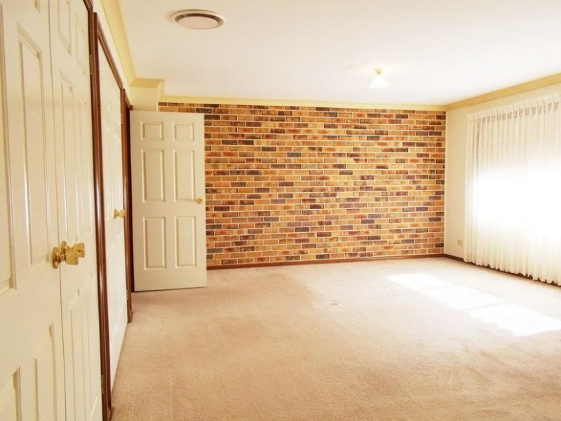 1/18a CONIE AVENUE, Baulkham Hills NSW 2153