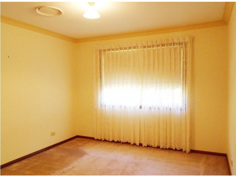 1/18a CONIE AVENUE, Baulkham Hills NSW 2153