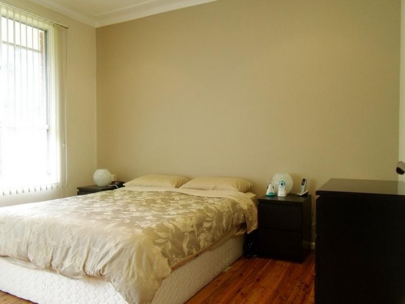 18 PALACE ROAD, Baulkham Hills NSW 2153