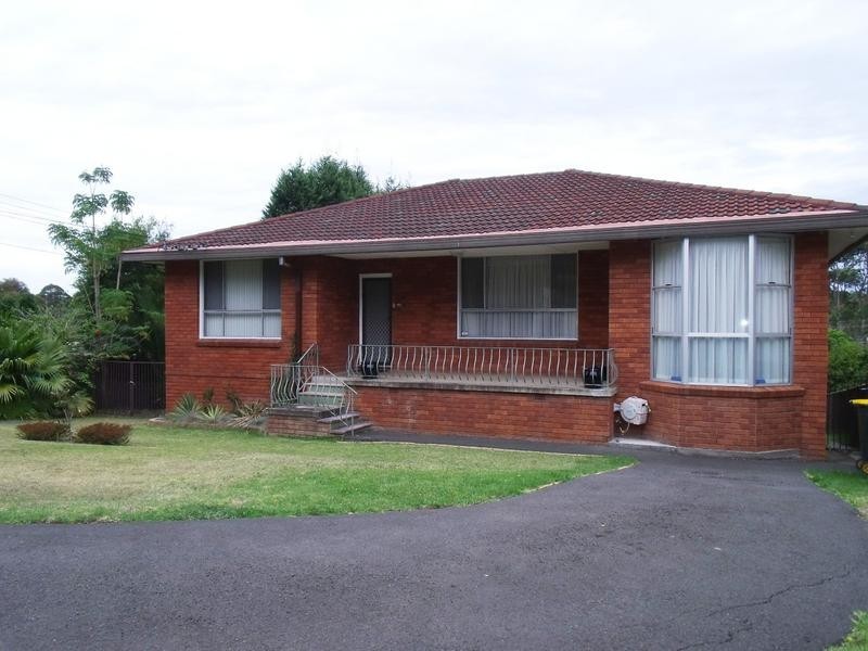 18 PALACE ROAD, Baulkham Hills NSW 2153