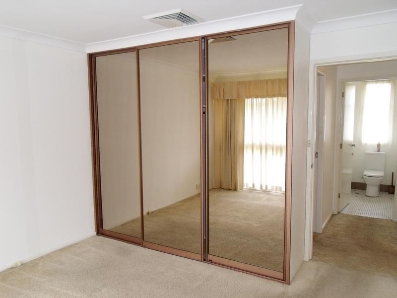16 LOMOND CRESCENT, Winston Hills NSW 2153