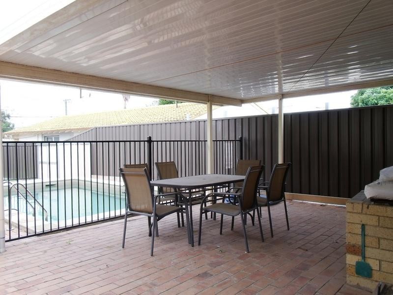 16 LOMOND CRESCENT, Winston Hills NSW 2153