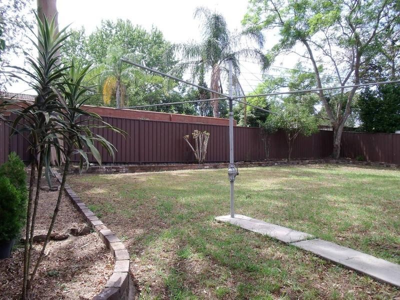 10 MARINA ROAD, Baulkham Hills NSW 2153
