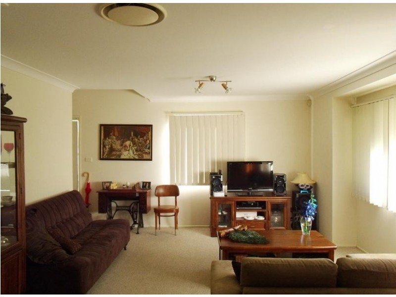 5/8 Kenneth Avenue, Baulkham Hills NSW 2153