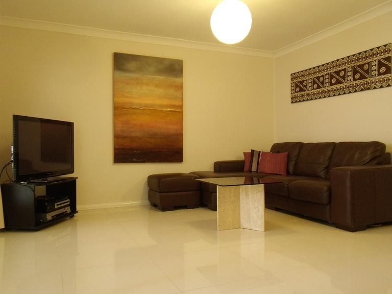 2/6 EDWARD STREET, Baulkham Hills NSW 2153