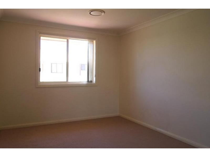 12/38 HILLCREST ROAD, Quakers Hill NSW 2763