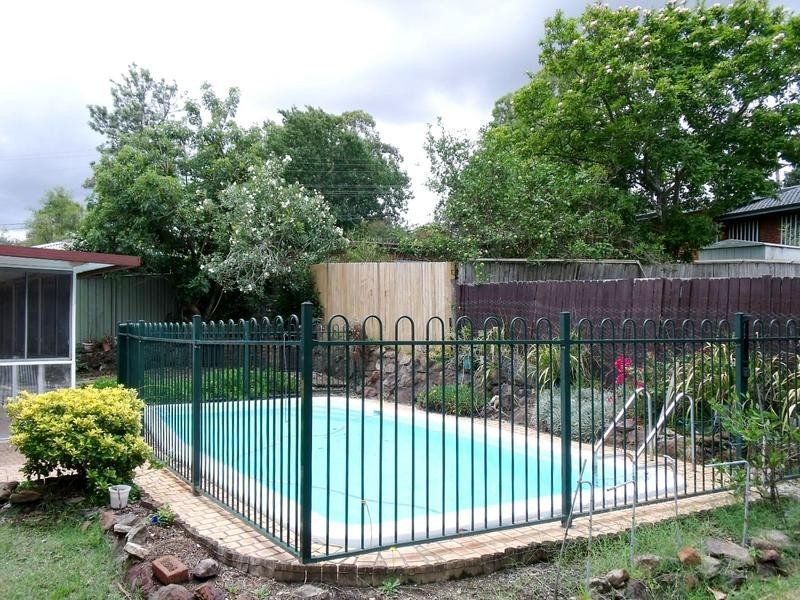 6 TEMPLETON CRESCENT, Baulkham Hills NSW 2153