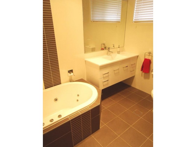 39 HAMBLEDON AVENUE, Baulkham Hills NSW 2153