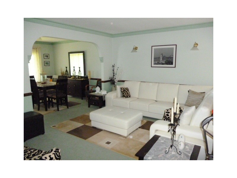 4/18a CONIE AVENUE, Baulkham Hills NSW 2153