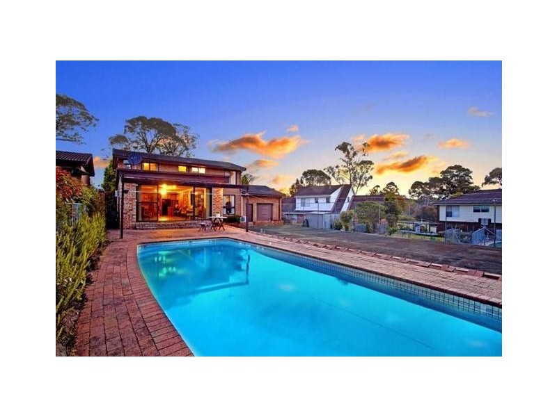 4 VICTOR CLOSE, Baulkham Hills NSW 2153