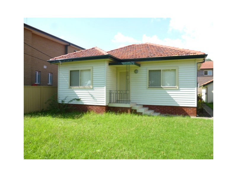 43 Ballandella Road, Toongabbie NSW 2146