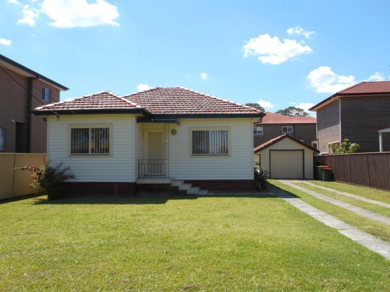 43 Ballandella Road, Toongabbie NSW 2146