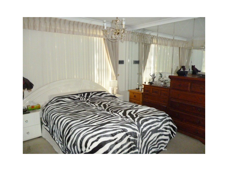 63 AMPHITHEATRE CIRCUIT, Baulkham Hills NSW 2153