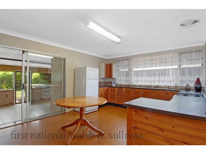 8 Wilson Ave, Winston Hills NSW 2153