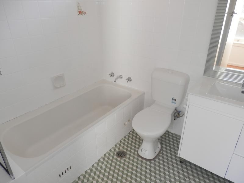 25 KENTWELL STREET, Baulkham Hills NSW 2153