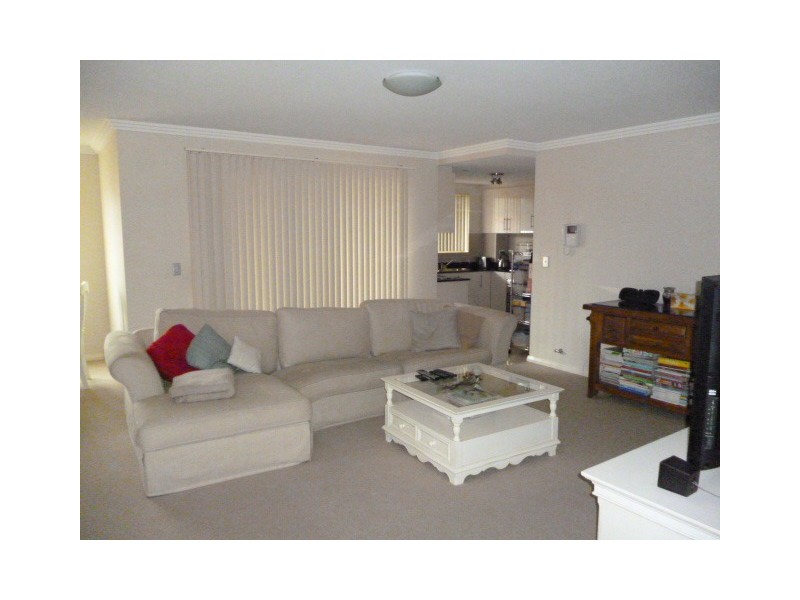 2/17-21 Meryll Avenue, Baulkham Hills NSW 2153