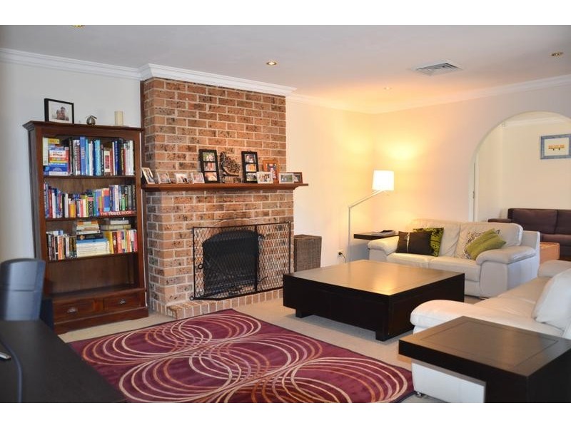 5 WHITEHAVEN PLACE, Castle Hill NSW 2154