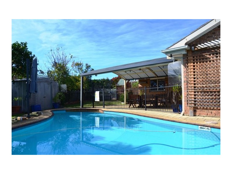 5 WHITEHAVEN PLACE, Castle Hill NSW 2154