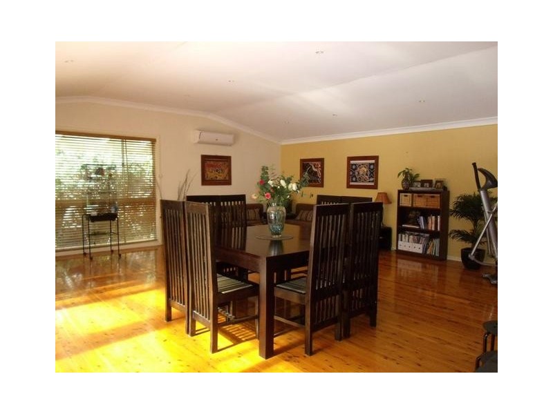 10 DELAIGH AVENUE, Baulkham Hills NSW 2153