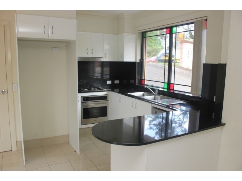 4/8 THE COTTELL WAY, Baulkham Hills NSW 2153