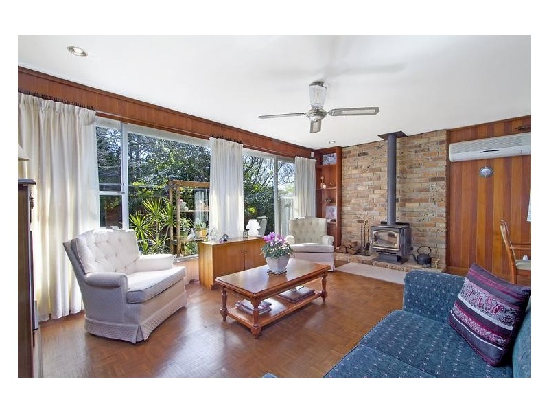 25 BAKER CRESCENT, Baulkham Hills NSW 2153