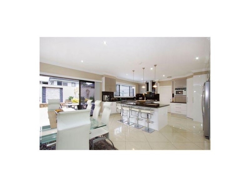 7 FINCH PLACE, Castle Hill NSW 2154