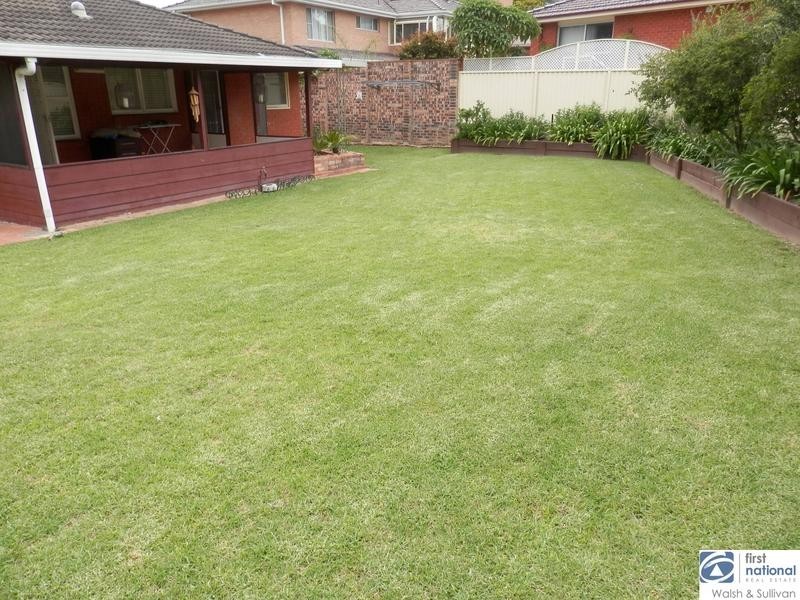 4 MELBOURNE ROAD, Winston Hills NSW 2153