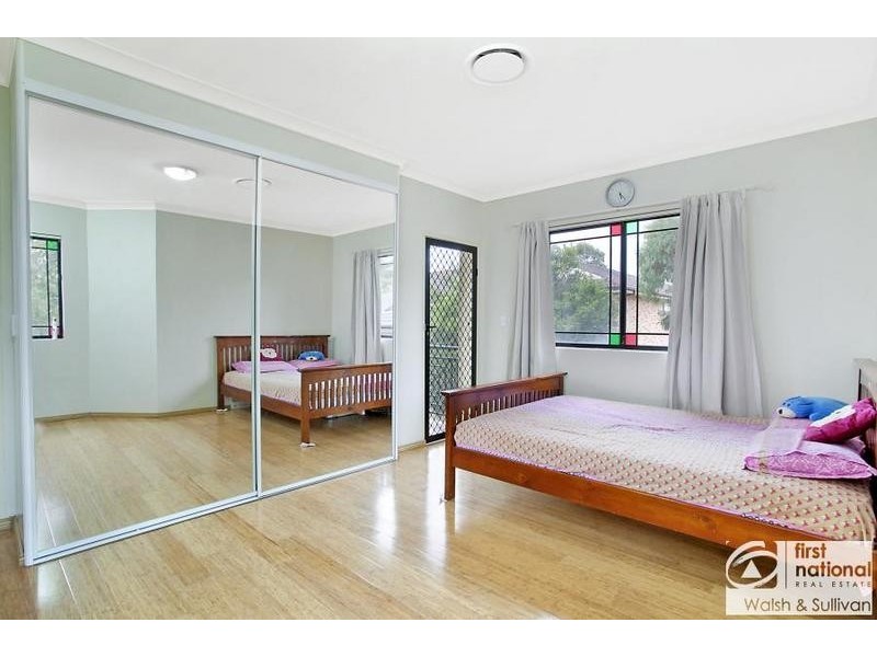 1/8 The Cottell Way, Baulkham Hills NSW 2153