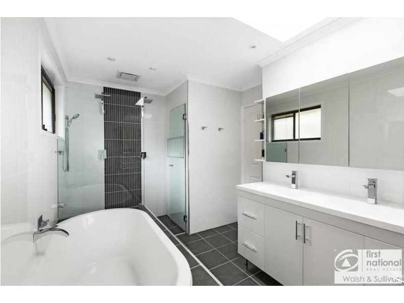 70 Burrandong Crescent, Baulkham Hills NSW 2153