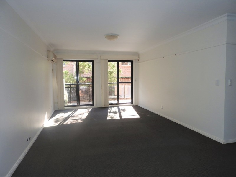 4/23 Showground Road, Castle Hill NSW 2154