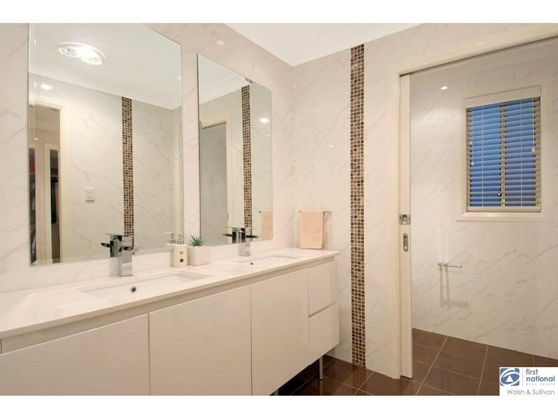 94 TAMBOURA AVENUE, Baulkham Hills NSW 2153