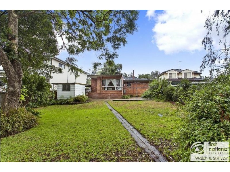 33 Clackmannan Road, Winston Hills NSW 2153