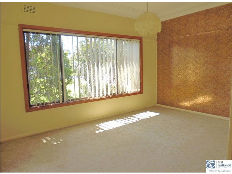 5 GRAHAM CRESCENT, Baulkham Hills NSW 2153