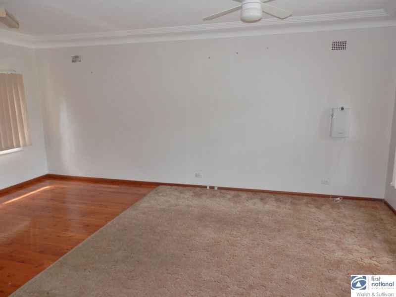 7 PETRINA CRESCENT, Baulkham Hills NSW 2153