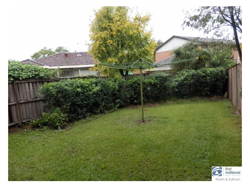 8/235 Windsor Rd, Northmead NSW 2152