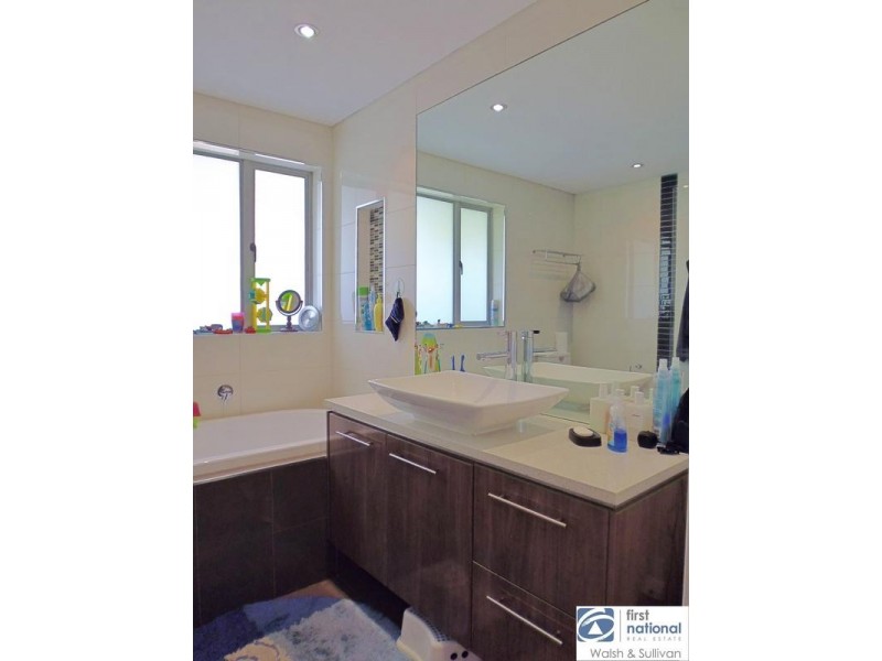 33 BAKER CRESCENT, Baulkham Hills NSW 2153