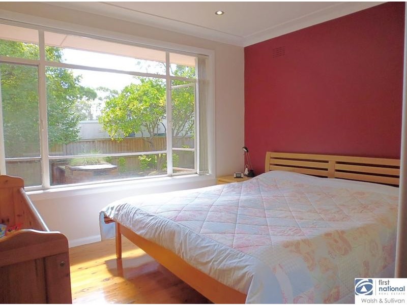 33 BAKER CRESCENT, Baulkham Hills NSW 2153
