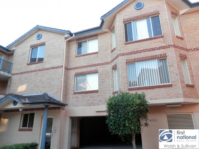 4/2 RAILWAY STREET, Baulkham Hills NSW 2153